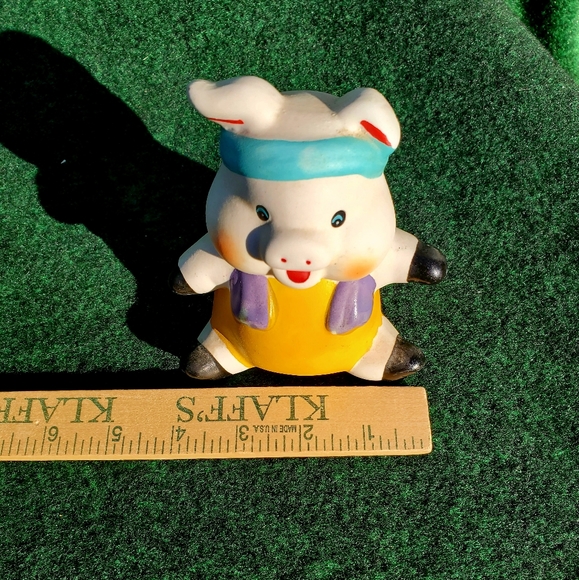 VTG Piggy Bank Hand Painted Smiling Happy Piggy Ceramic 4"x5" Sweatband Towel - Picture 9 of 10